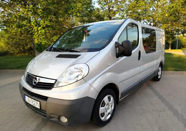 OPEL Vivaro 